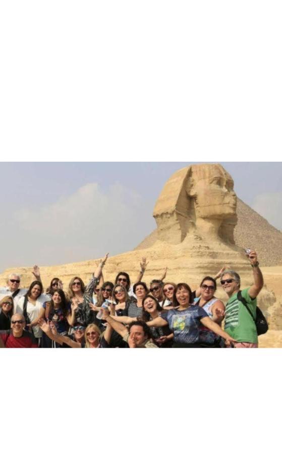 Mesho Falcon Pyramids View Inn Kafret el-Gabal Dış mekan fotoğraf