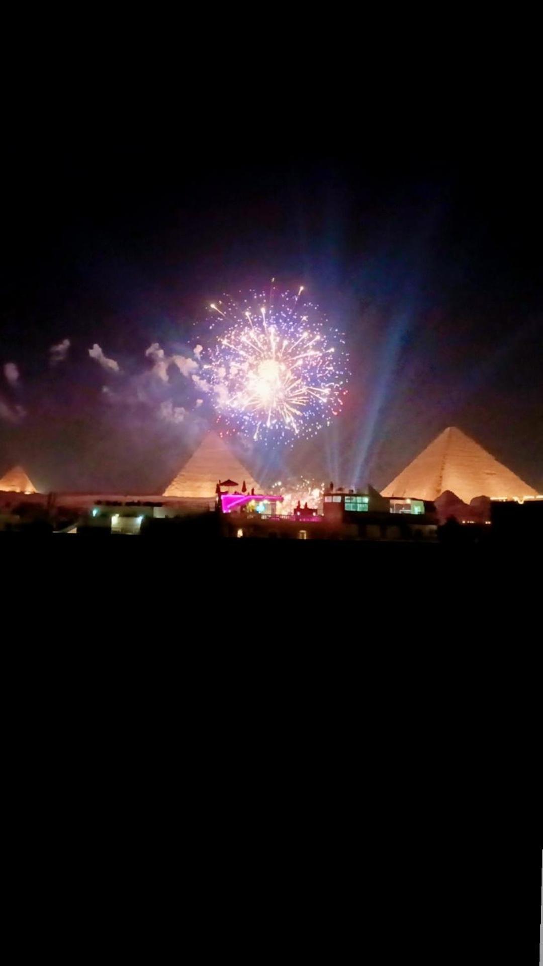 Mesho Falcon Pyramids View Inn Kafret el-Gabal Dış mekan fotoğraf