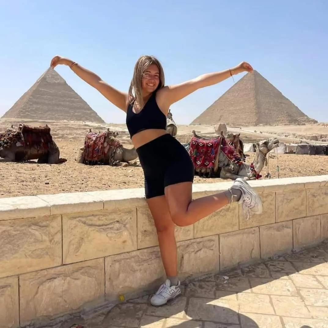 Mesho Falcon Pyramids View Inn Kafret el-Gabal Dış mekan fotoğraf